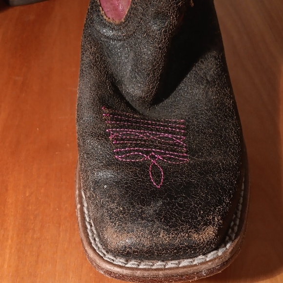 Ariat Girls Cowboy Boots Size 11.5 - Picture 4 of 13